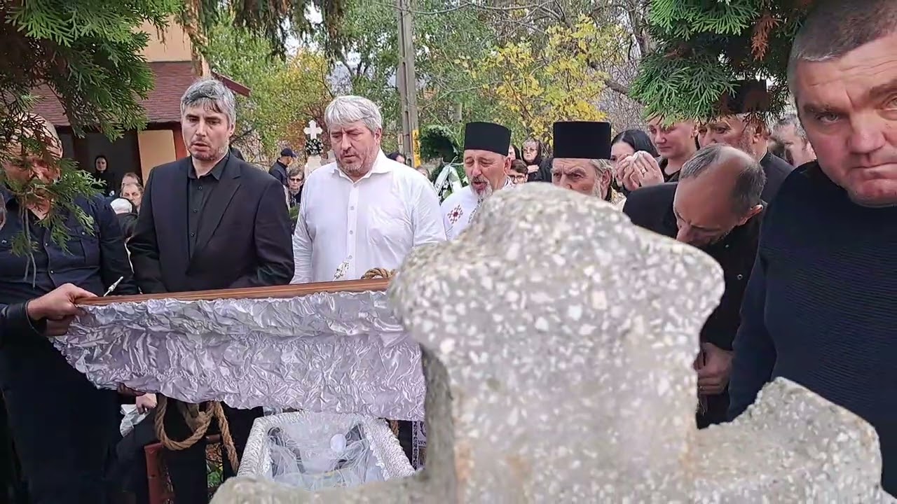 Preotul Iulian Gherman din Brasov, inmormantat in satul natal din Jud.Iasi