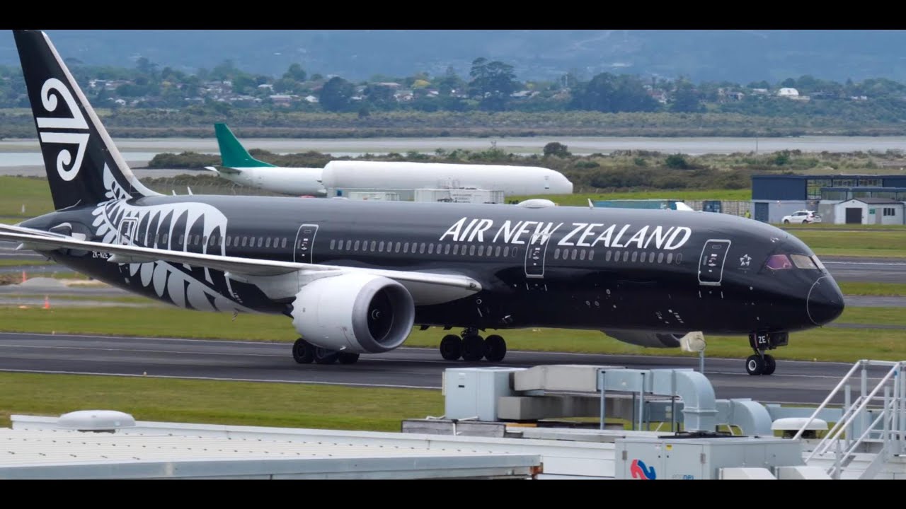 ARRIVALS AND DEPARTURES AUCKLAND AIRPORT