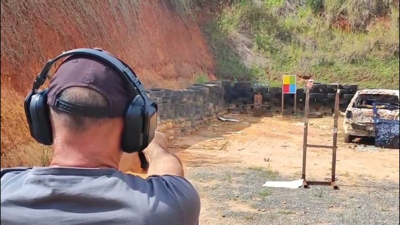 Atirando com Rt 66 de 4 polegadas, teste de recargas no Clube de tiro Espartanos. ITARAR&Eacute; SP