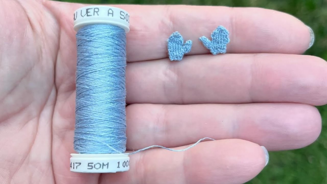MiniVersity: Julie Steiner/Dollhouse Miniature Micro Scale Knitting