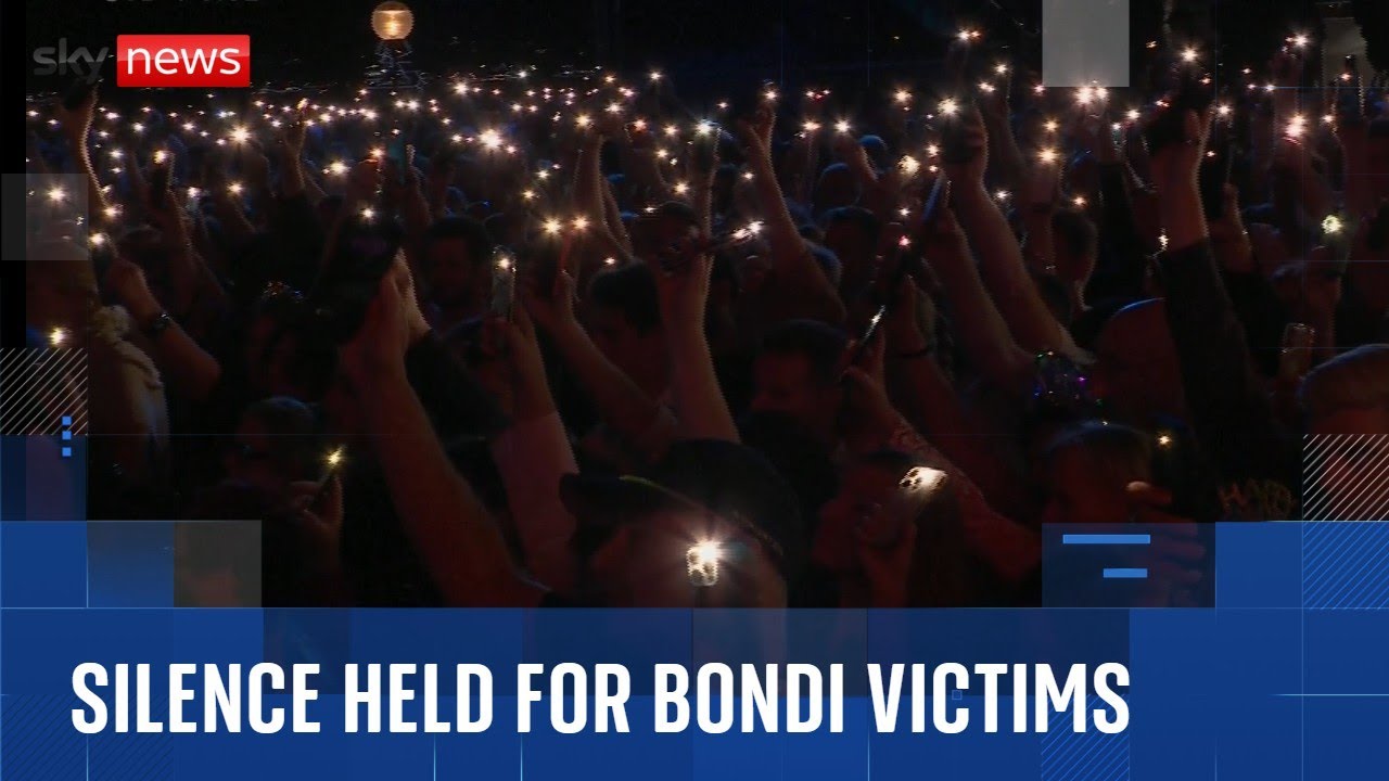 Sydney holds moment of silence for Bondi Beach victims