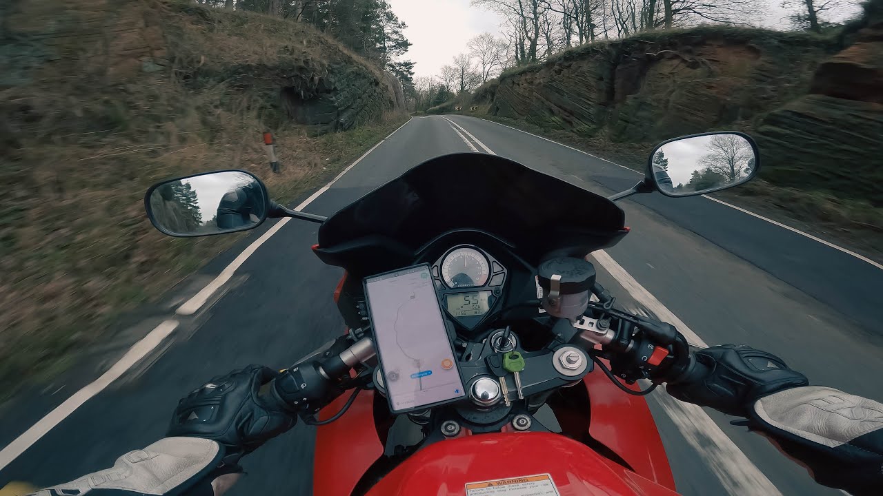 POV Suzuki SV650S Vtwin New years day ride ASMR [4K] 60fps