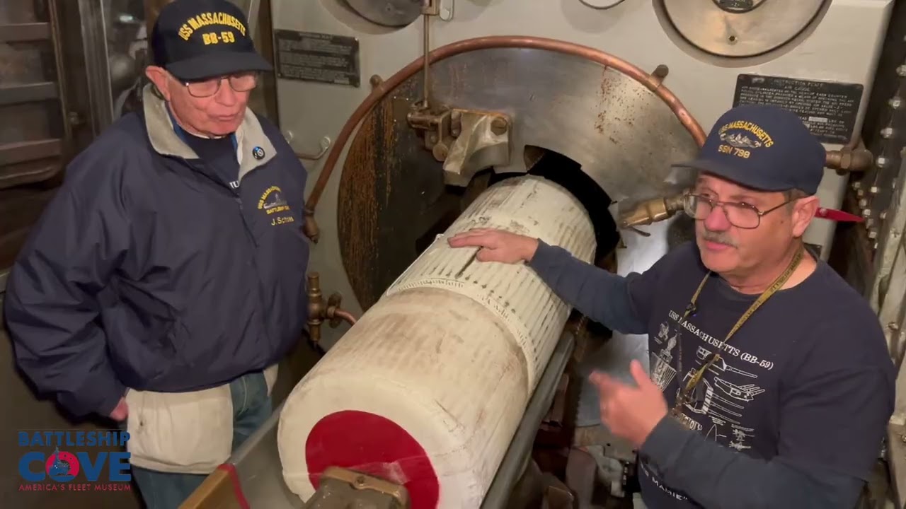 История изнутри: экскурсия по операции «Оружейная рубка» в башне №3 авианосца USS MASSACHUSETTS B...