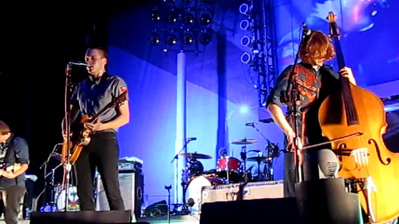 The Arcade Fire - 'Wasted Hours' - LIVE DEBUT: EXTENDED VERSION!! 09/12/10