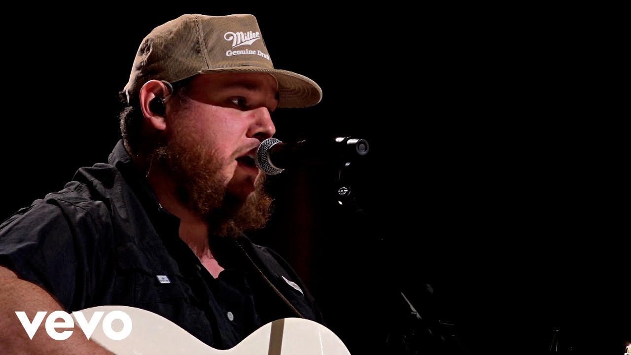 Luke Combs - Joe (Live from the Grand Ole Opry)