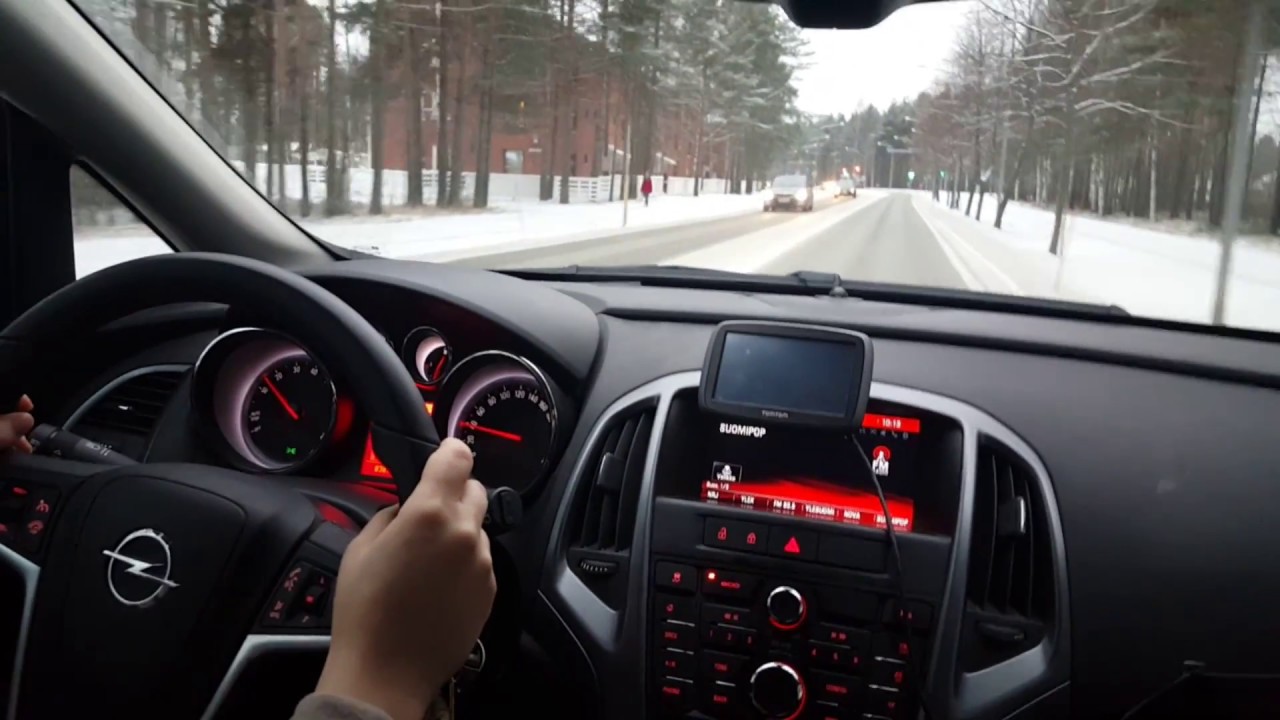 Ajotunti autokoulussa #5 - Haastavampi ja itsenäisempi ajaminen. Liittyminen rampista moottoritielle