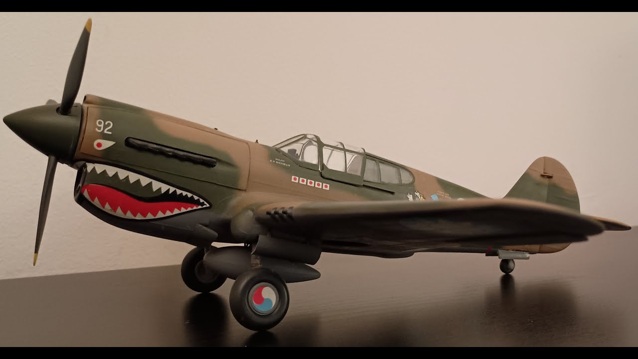 1967 Built Revell 1/32 Curtiss P-40E “Flying Tiger