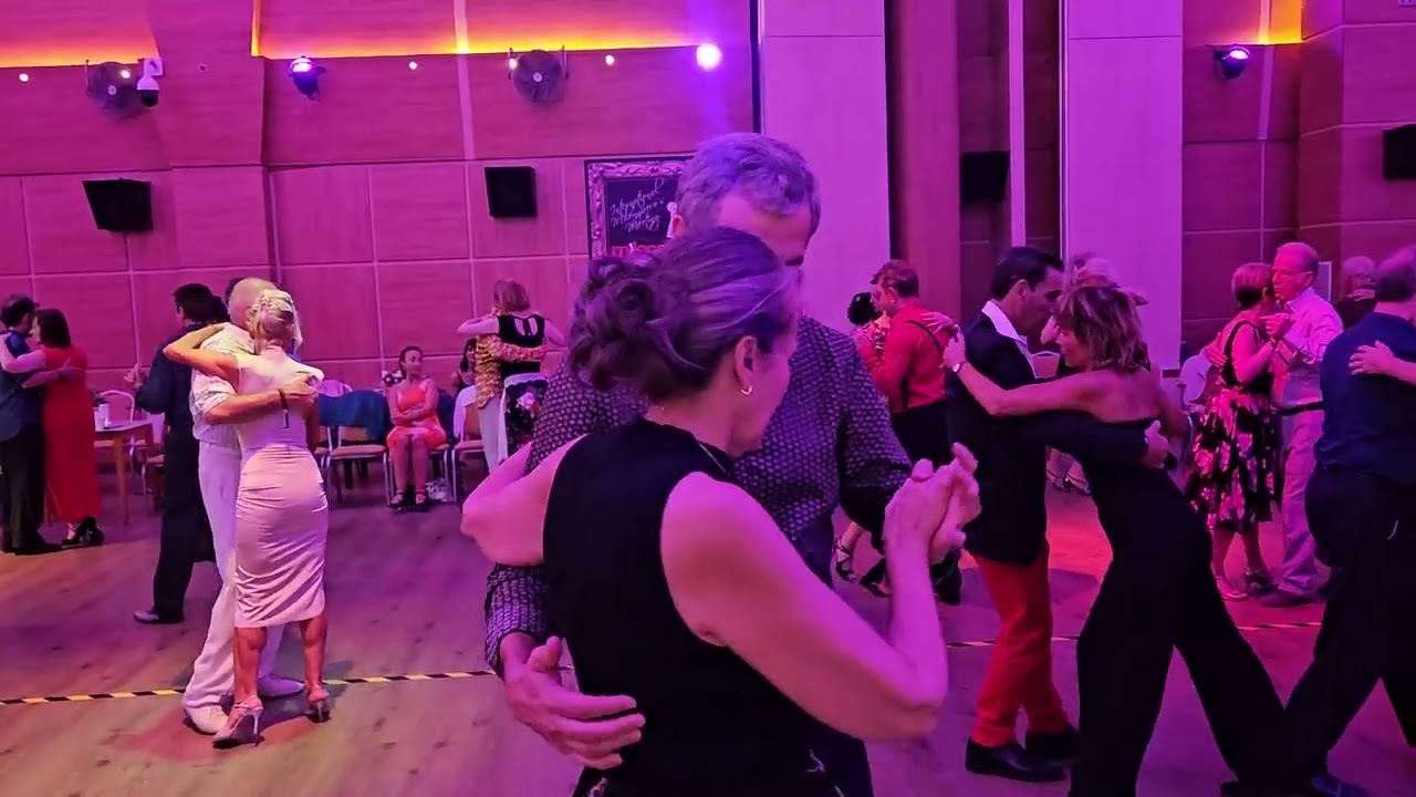 milonguero milonguero, Calpe, Spain (1. 11. 2025) ~ DJ Luis Cono #1