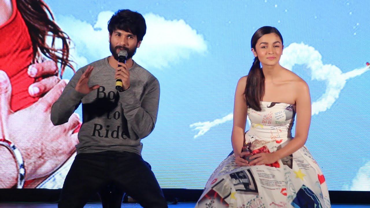 Shahid Kapoor share Mithibai College Experience