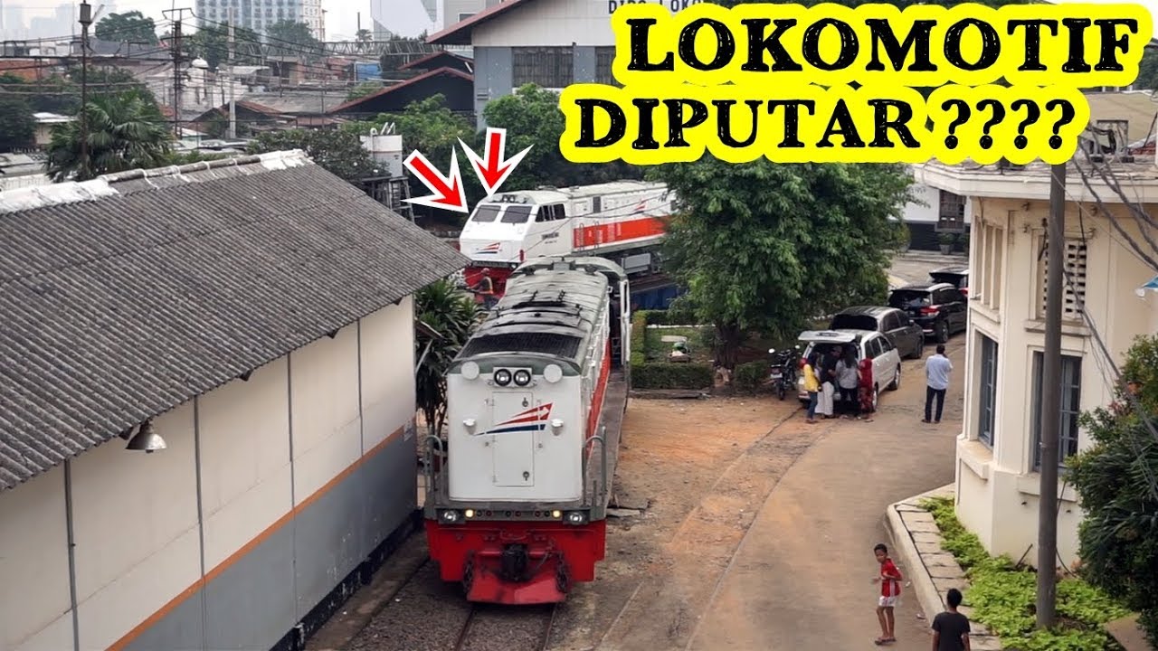 [Sebelum Hilang] Ngabuburit Nonton Lokomotif Diputar dan Ramai Kereta di Dipo Lokomotif Jatinegara