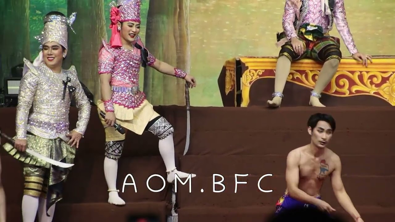 เพิ่งจะรู้ ￼ที่ห้องน้ำวัดไม่ค่อยมีกลอนประตู เพราะลิเกเอามาร้องหมดแล้วนี่เอง  ￼😹