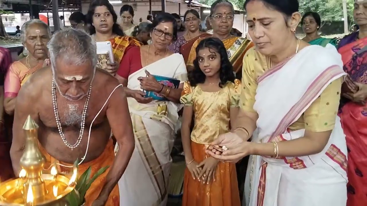 Athipotta ദേശത്തിലെ അമ്മമാരുടെ നേതൃത്വത്തിൽ രാമായണ പാരായണ രാമായണ പാരായണ സമാപനവും 2025