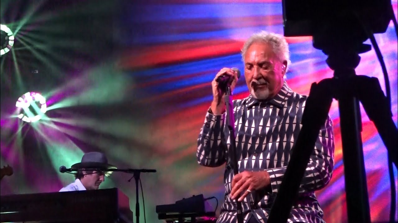 Tom Jones Lazarus Man 10/7/24 Greek Theater Los Angeles, CA