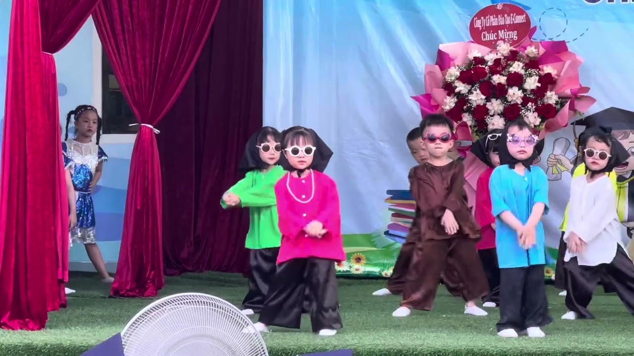 Chu Cha Chu Cha - Ánh Dương trường mầm non 1/6 (nhảy)