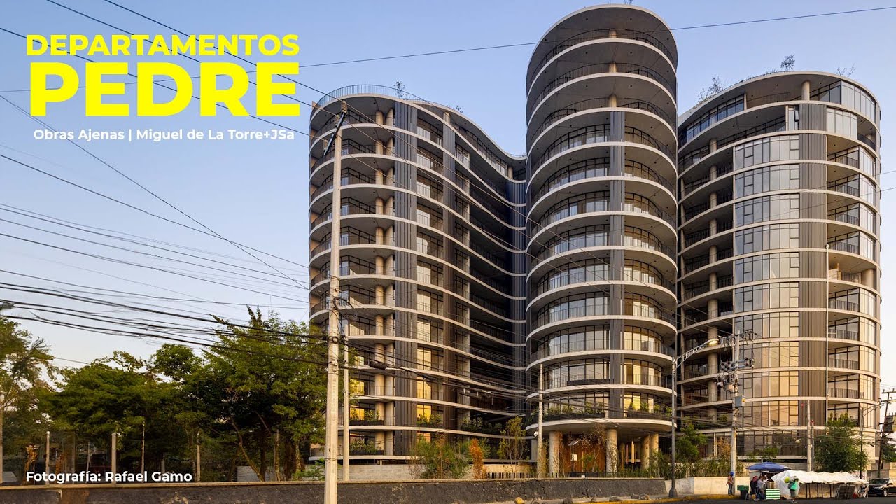 PEDRE. EDIFICIO de DEPARTAMENTOS con CURVAS | Obras Ajenas | Miguel de La Torre + JSa Arquitectos P1