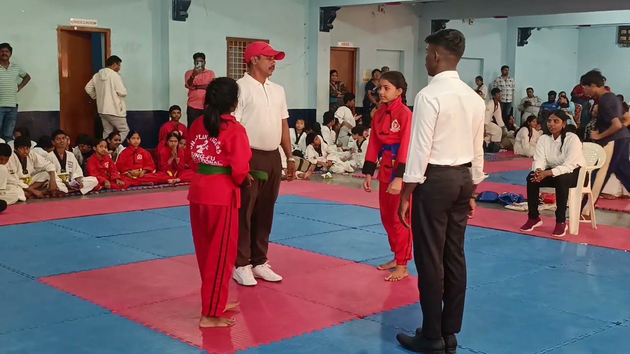 Kung fu... Fight my princess in blue belt. &hearts;️