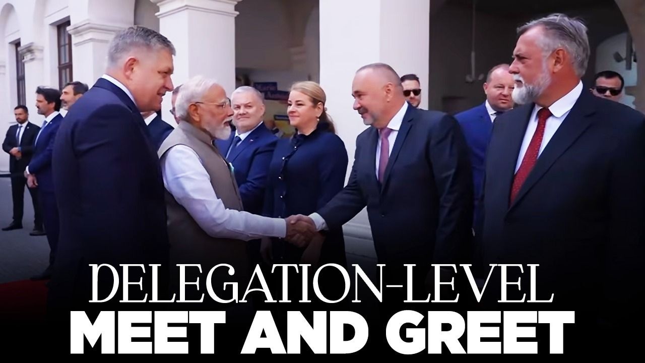 PM Modi and Slovak Republic PM Fico greet the delegations of India and Slovakia
