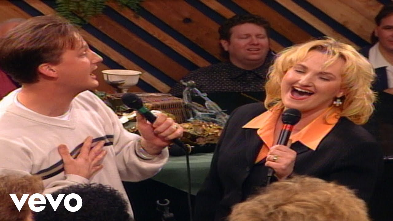 Bill & Gloria Gaither - Only God Knows [Live] ft. The Martins