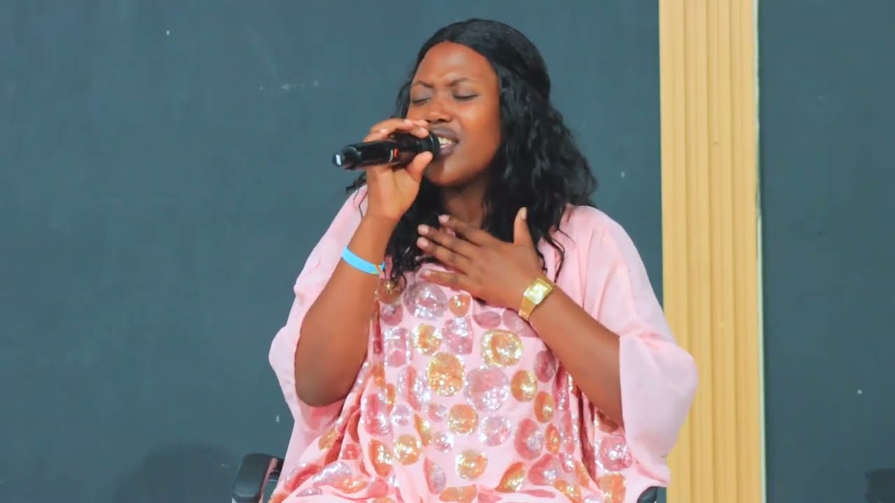 INKURUYU RUKUNDOYANKIJIJI UMUTIMA YOOOO JOYCE 🎤🎤🎤 AKOMEJE KUBERA ABANTU UMUGISHA  MUMPANO YOKURIRIMB