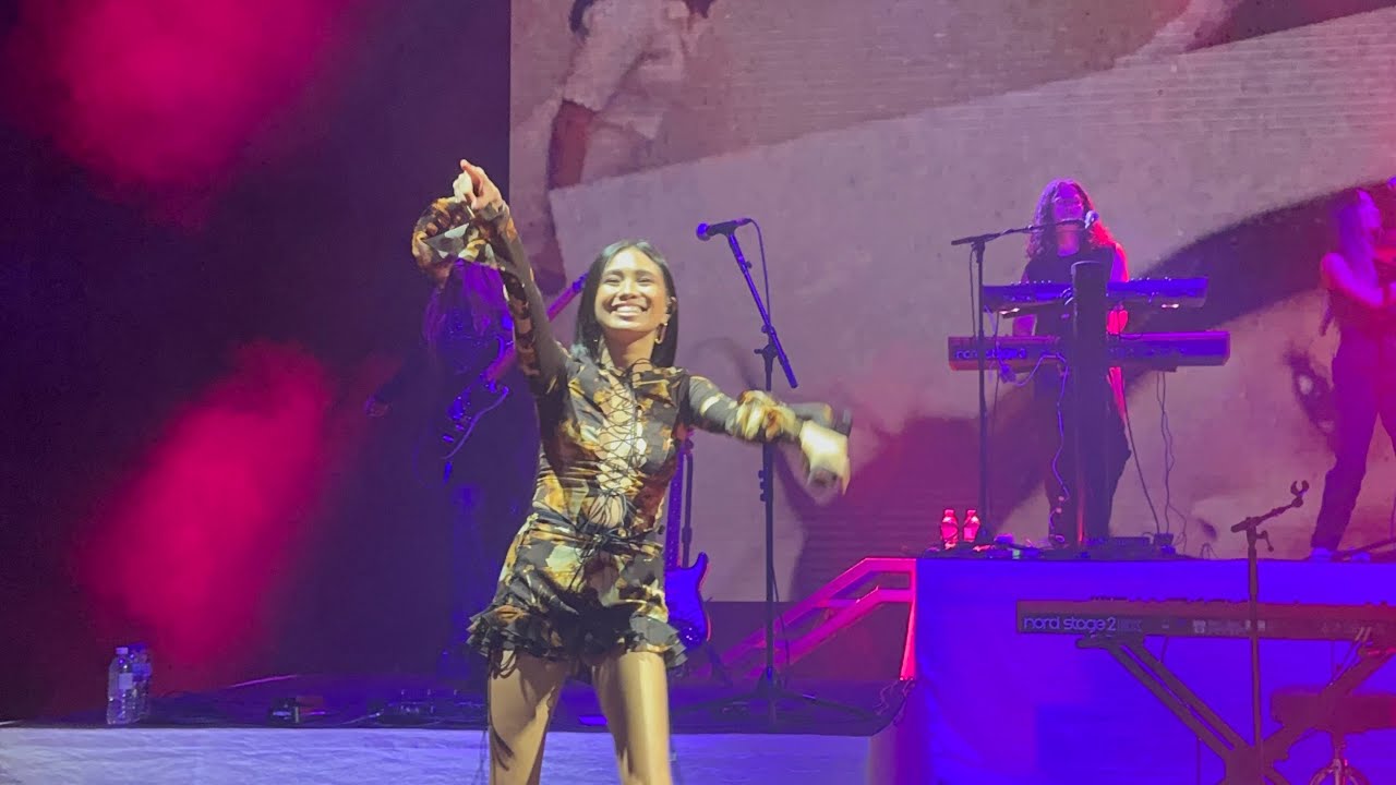 NICOLE (NIKI) World Tour 2023 : Live in London, UK