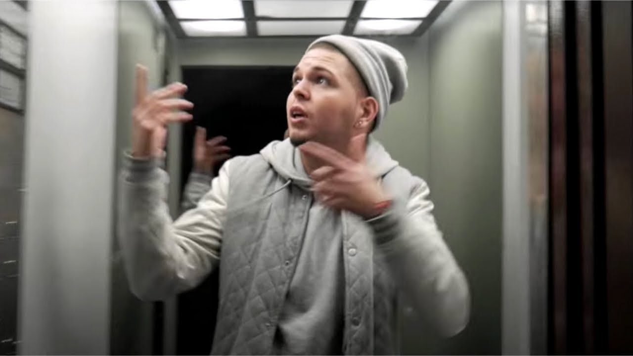 Estraca x MadKutz  - Palavras (Official Music Video)