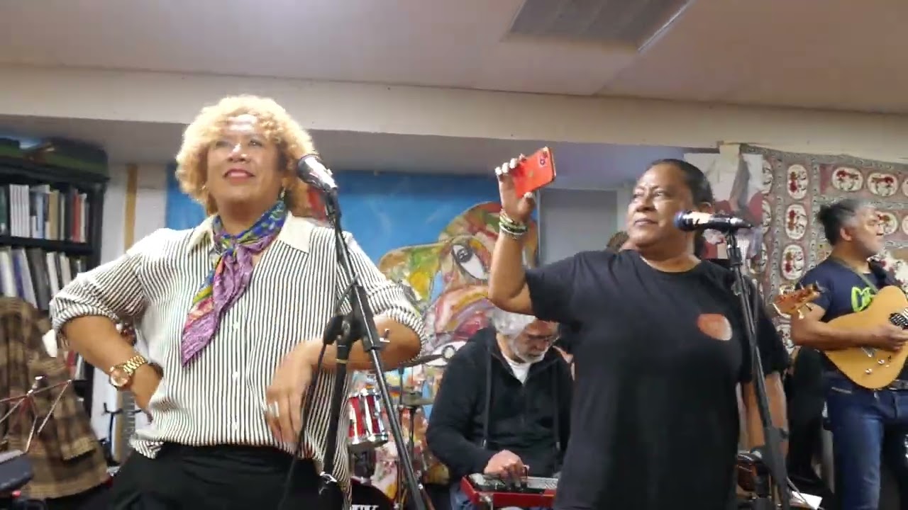 Maluku Jam - Noabershop Assen / Anna Makaloy & Naomi Boeloerditty