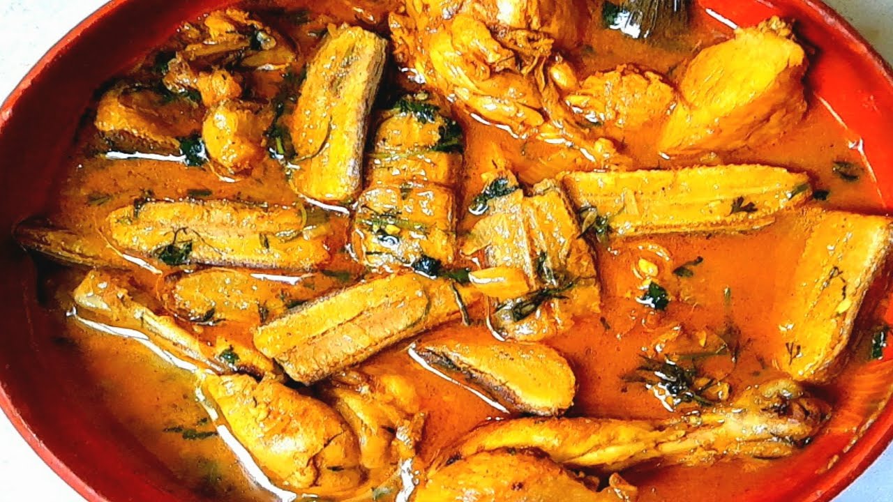 কাঁচকলা দিয়ে চিকেন কারি রেসিপি।rowbanana chicken curry recipe. 
