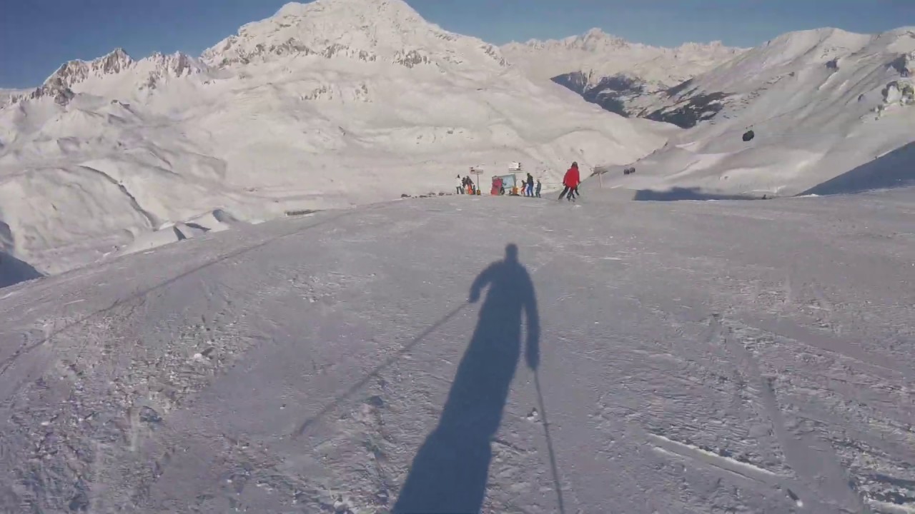 Skiing Piste Henri from the top of Toviere Val D'Isere to Val Claret Tignes December 2018