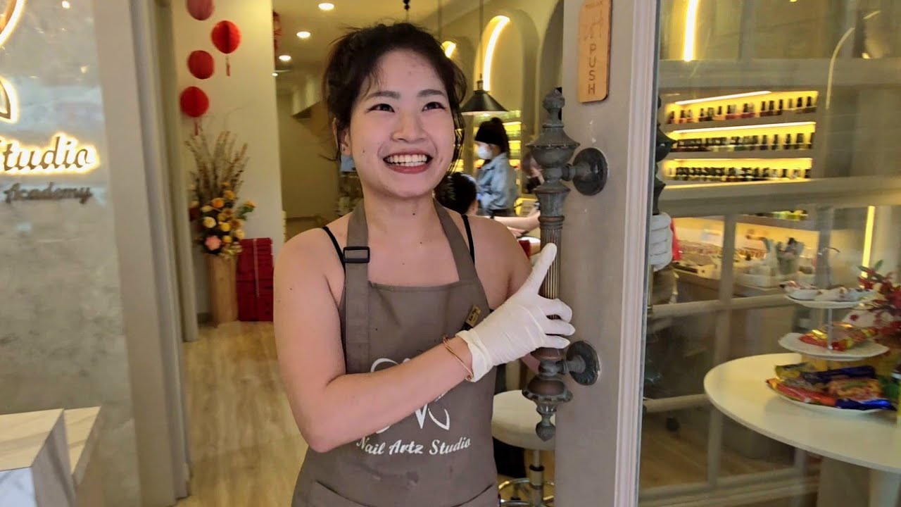 SHE KNEW HOW TO HANDLE IT! (Pedicure ASMR Nails) Melaka, Malaysia 🇲🇾