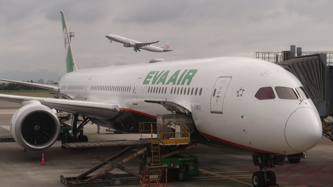 〔DEC2024〕エバー航空 日本就航30周年 福岡→台北(桃園) B787-10 (B-17811) / EVA AIR Fukuoka to Taipei