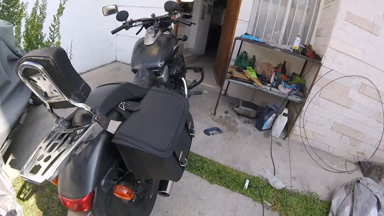 Haciendo Bases e Instalando Alforjas de Piel Shadow Victor Vega Motovlog Ep 201