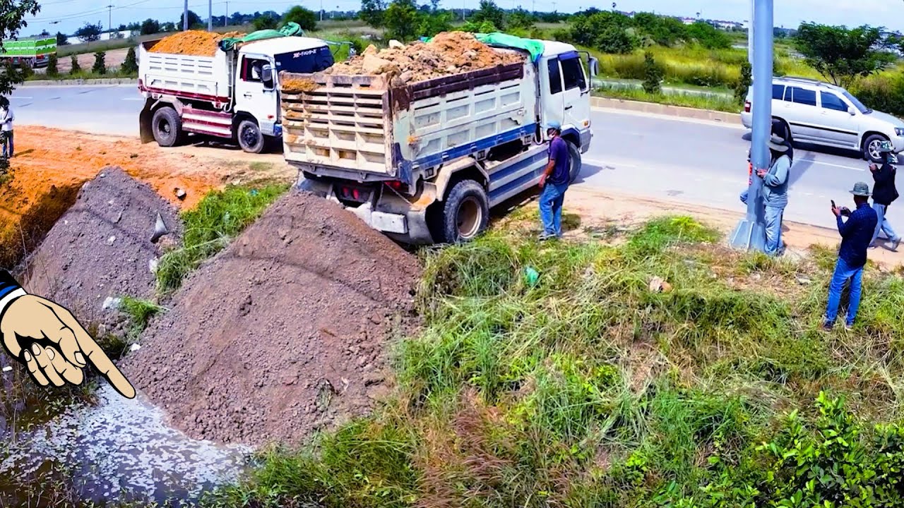Perfectly First Start New Landfill!! Very Good Teams Work Dump Truck 5 Ton And Dozers in Actions!