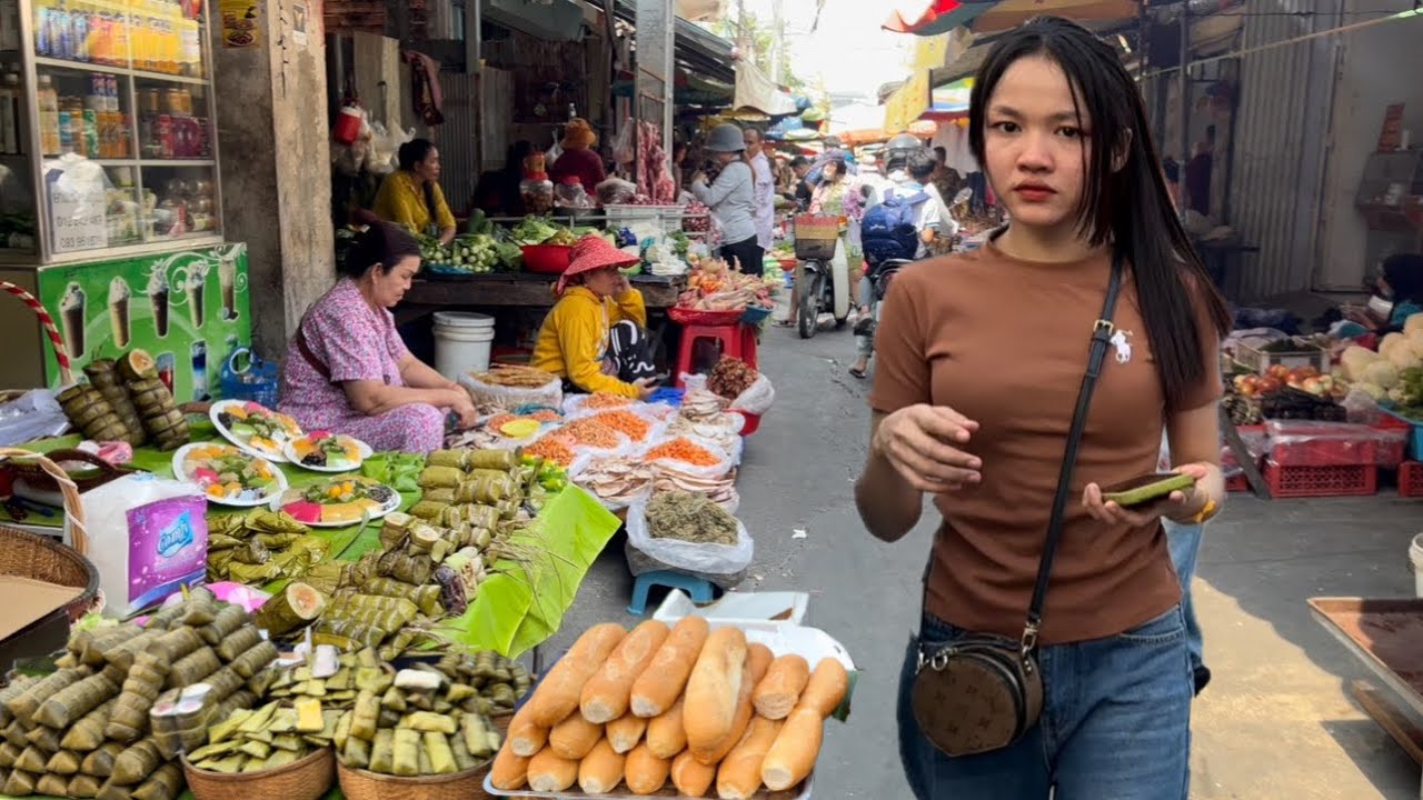 EXPLORING: Cambodian Local Food Market - Phnom Penh Walk Street, Street Food Tour 2025