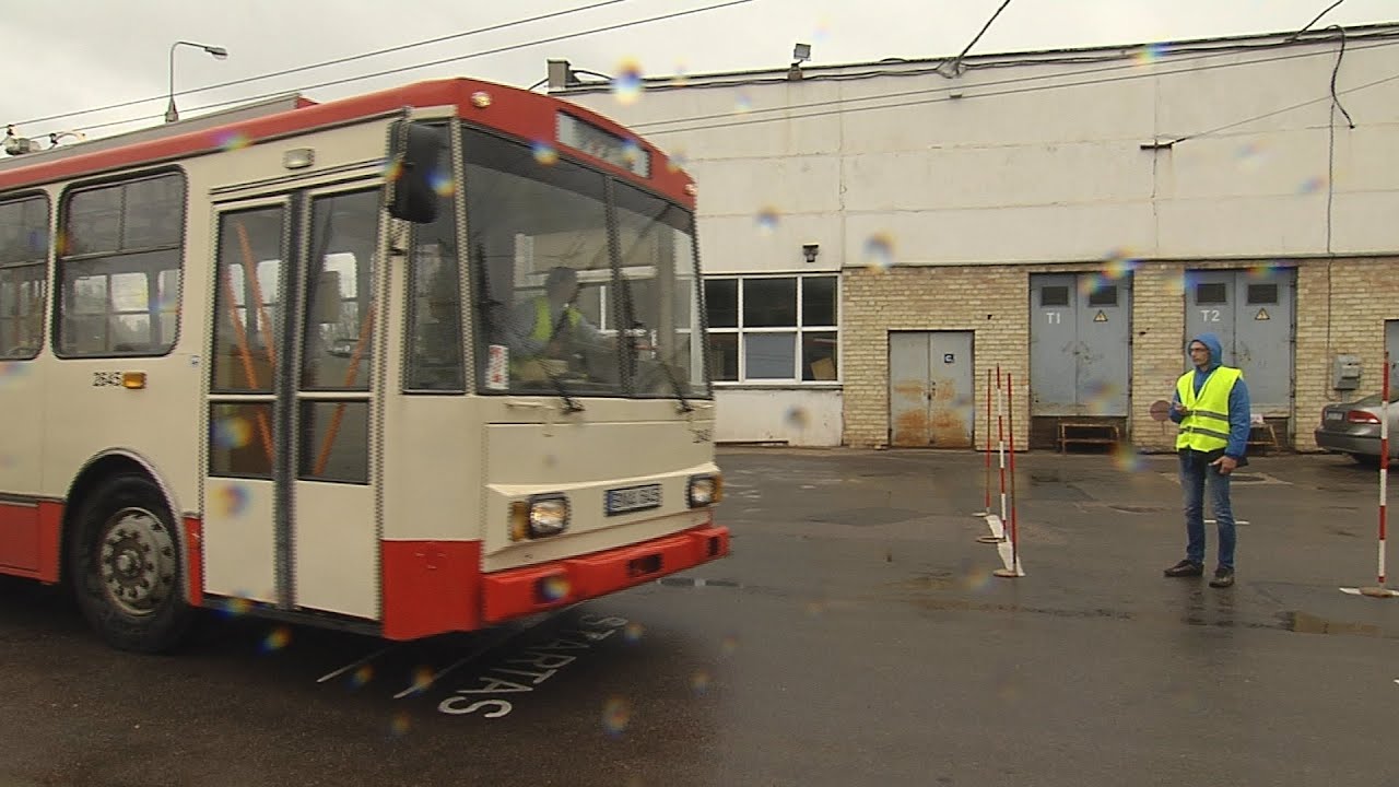 Geriausi autobusų ir troleibusų vairuotojai prabilo apie sunkumus ir netoleranciją