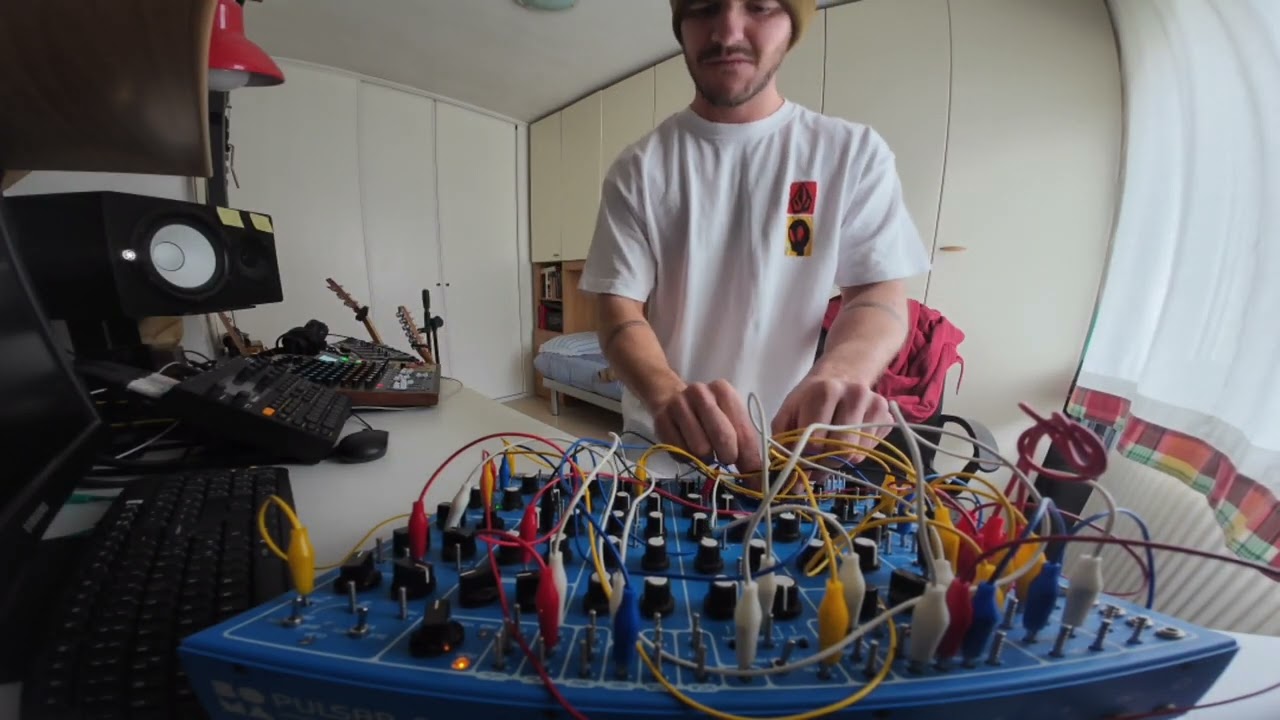 Pulsar23 Live Minimal Techno Jam - Raw & Jaw 
