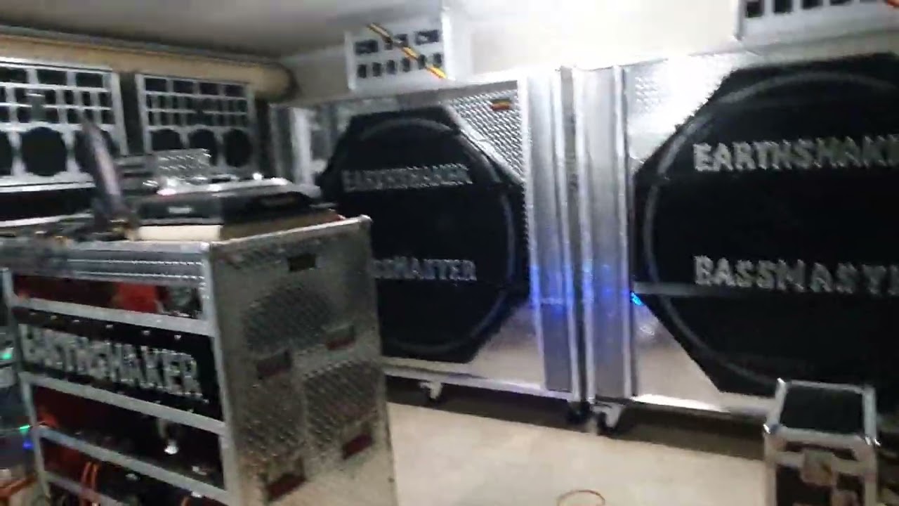 Jah Massive (Sweden) meets The Earthshaker Bassmaster