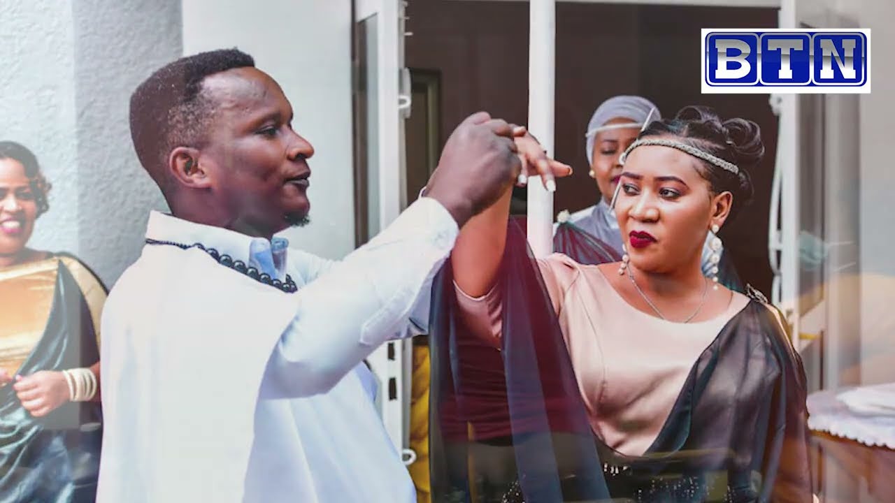 Nyuma y'igihe gito bakoze ubukwe umugabo yasanze umugore we arigusambana n'undi mugabo iwe