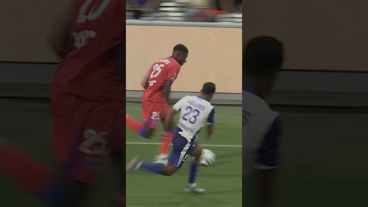 Insane speed by Nuno Mendes. 💨 🤯 