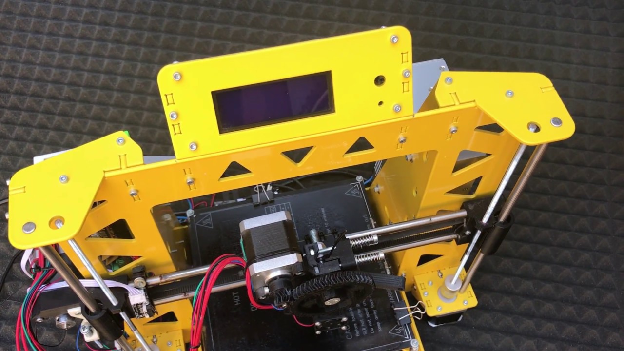 Impresora 3D Prusa i3 steel para implementar muchas mejoras