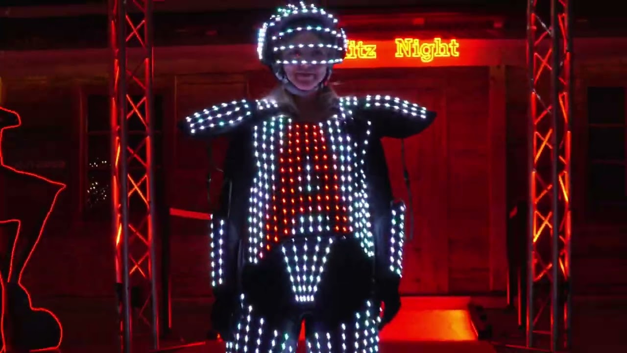 die Evolution des Entertainments ist tragbar. Mapping Costumes by Spielvolk 2026