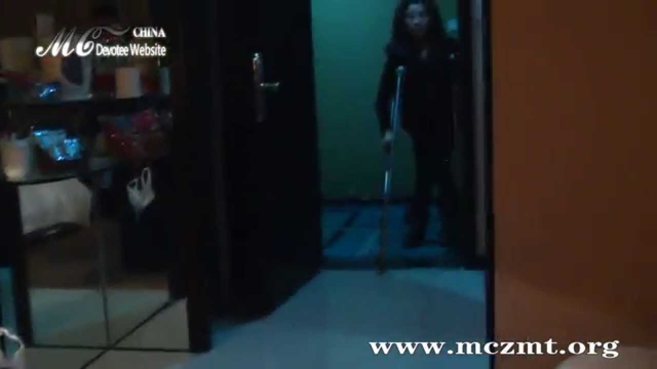 Crutches polio girl（1）