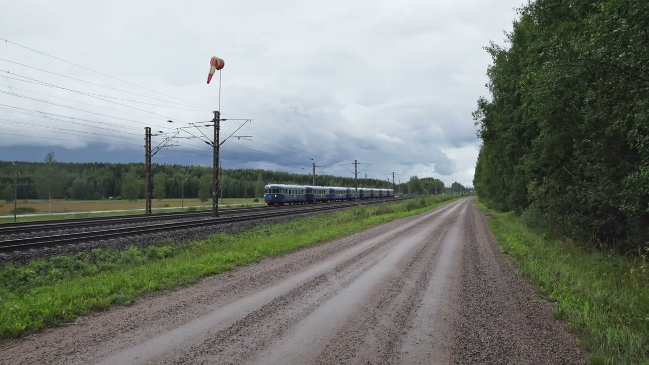Rautatiemuseopäivän 2024 liikennettä