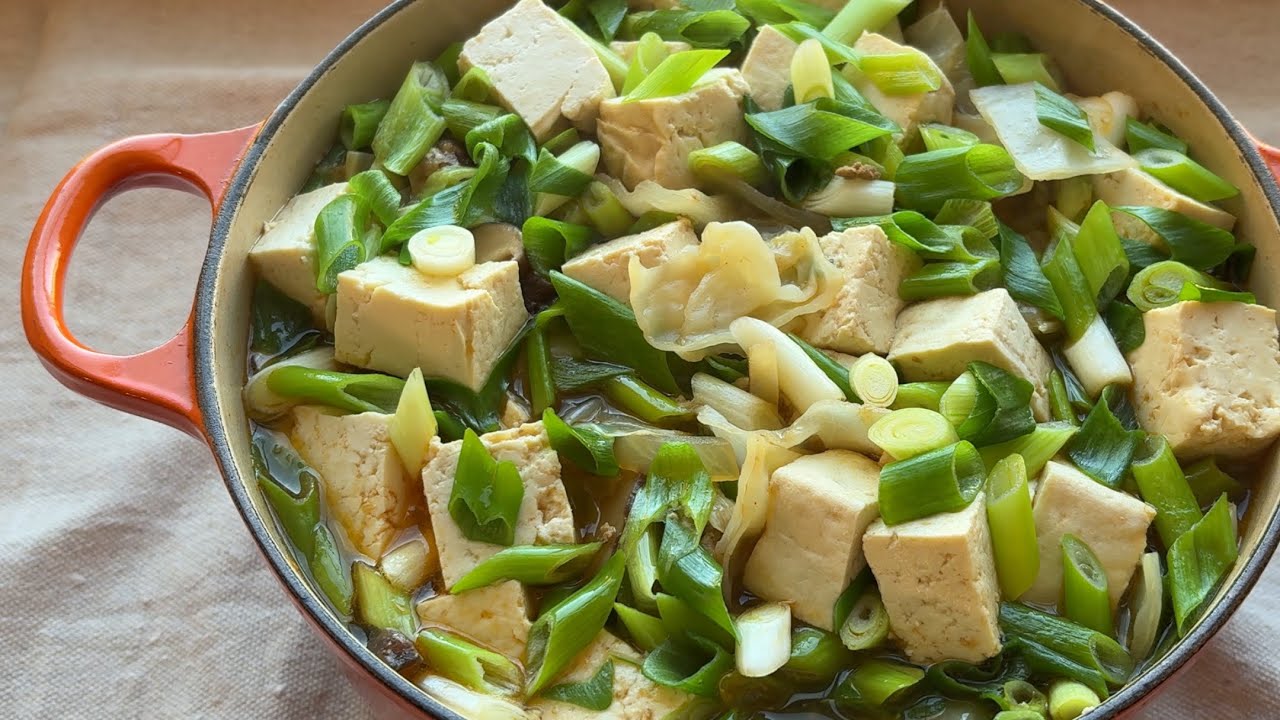 Family-Friendly Spicy Miso Hot Pot | Lots of Cabbage + Ground Pork!