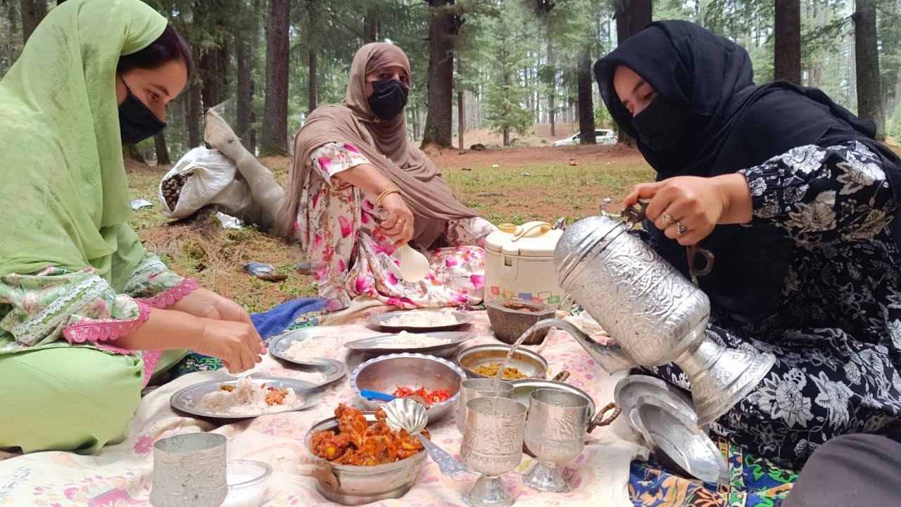 Badi Sister K Liye Picnic😍 | Bhut Dinu baad Ayi Waps Ghar🥲