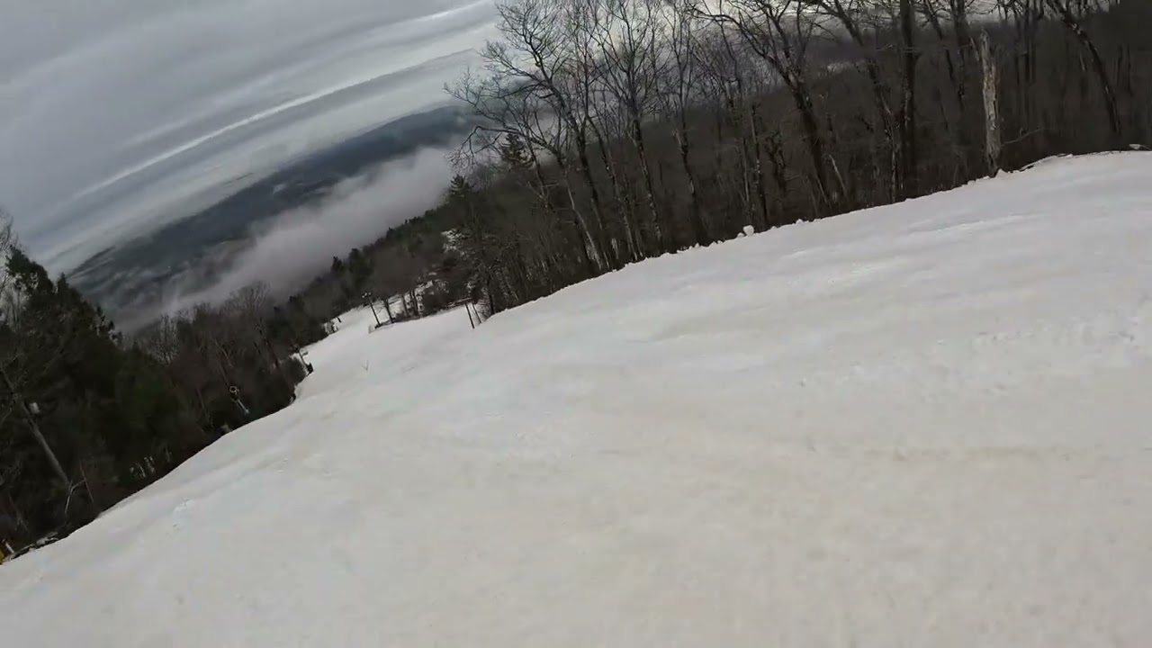Snowboarding above the clouds at Crotched Mountain