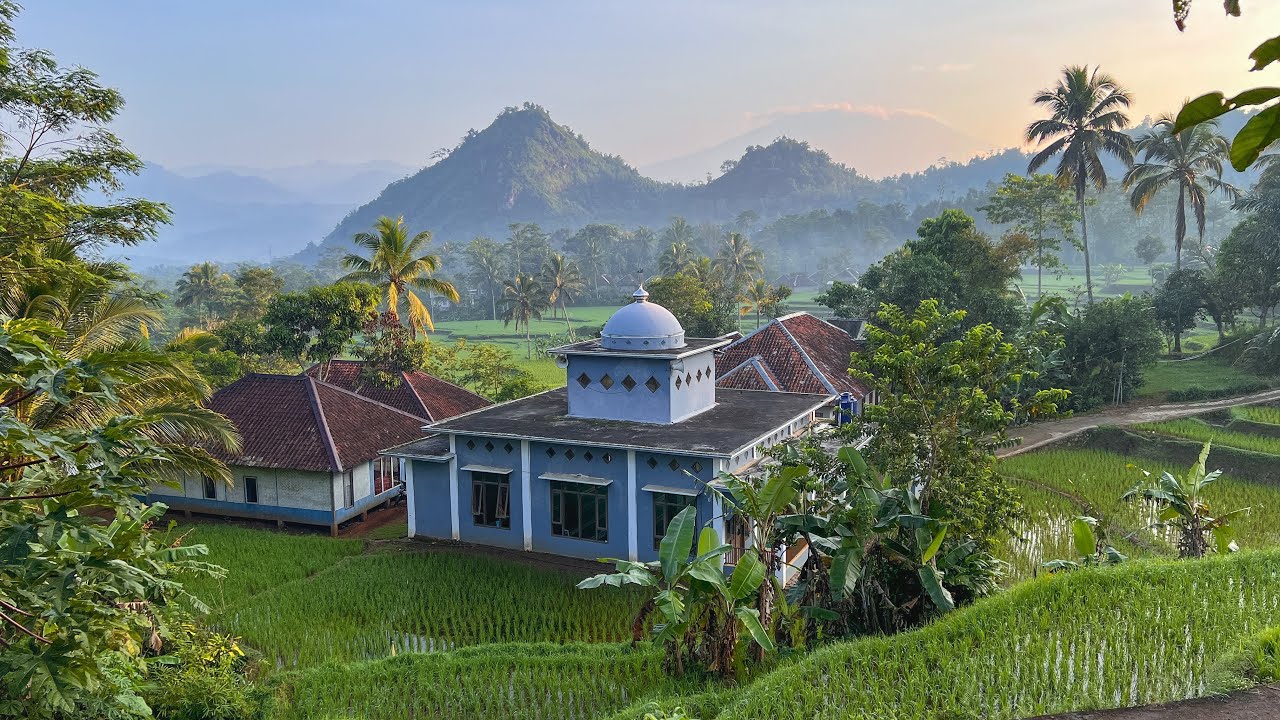 Kampung Indah Pakenjeng Sejuk Di Jawa Barat, Garut Selatan | Suasana Pedesaan Indonesia Saat Pagi