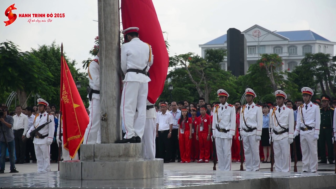 [HTĐ 2015] Chào cờ tập thể tại quảng trường TP Bạc Liêu