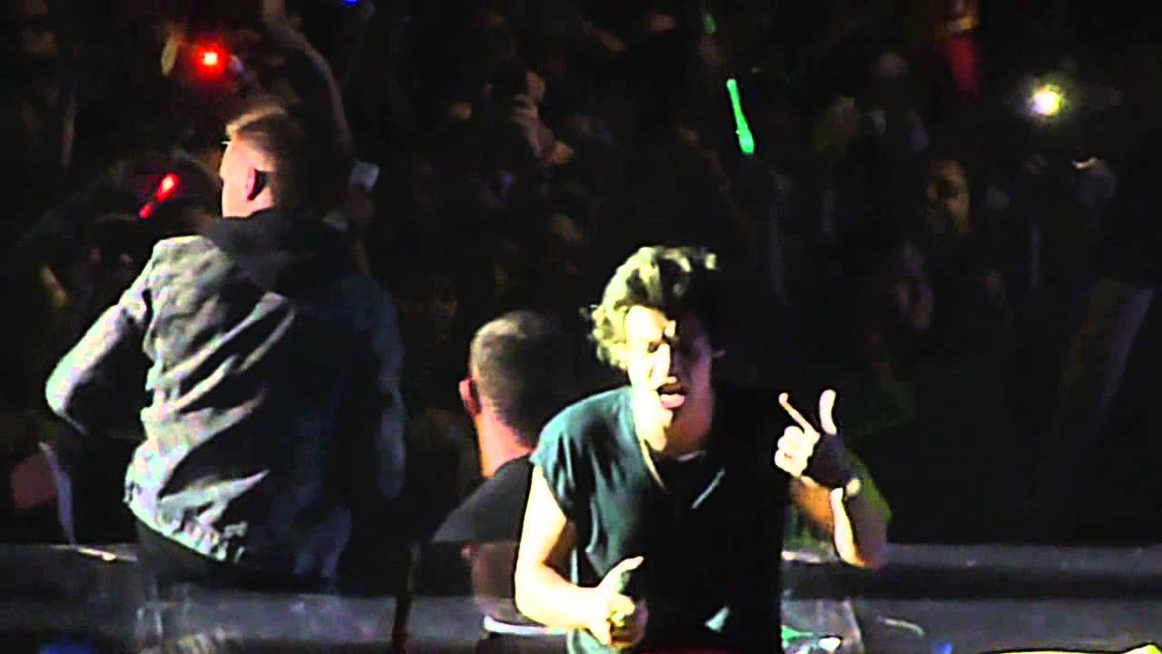 ONE DIRECTION (madrid 25-5-13) - Last first kiss