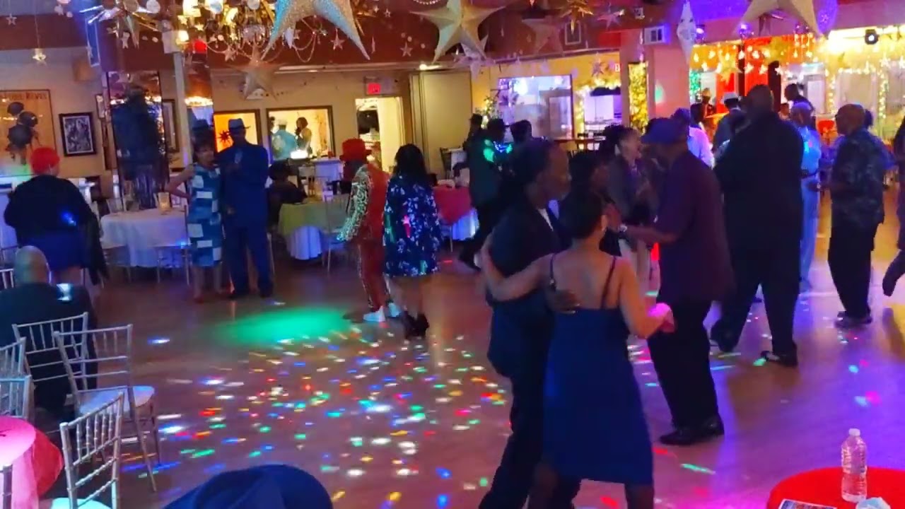 The Atrium dance 🎉🥳 party  5/12/24 Mother's day 💐❤️