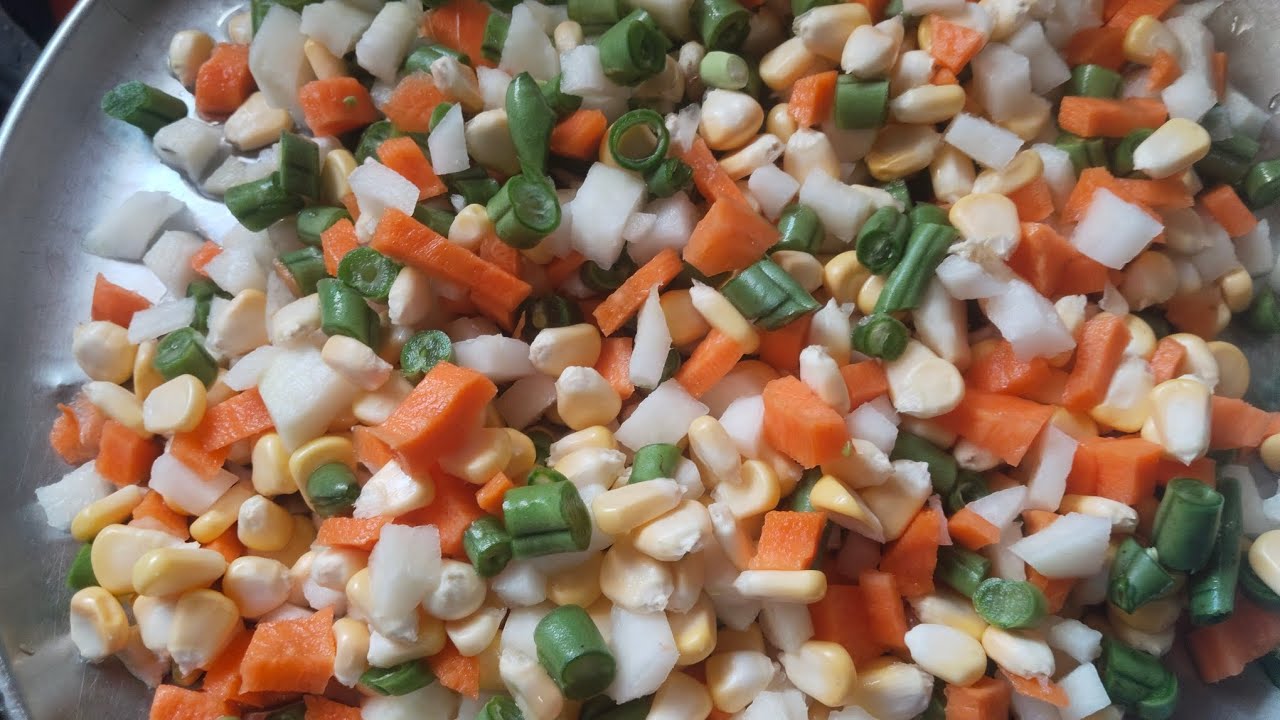 #sweetcorn#vegetablegravy#curma#delicious #tasty #sproutsdosa#mixed sproutsdose